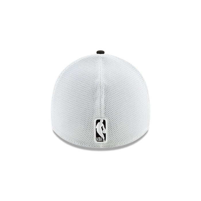 Earned Not Given Toronto Raptors 39Thirty Holiday Edition CS19 White/Black New Era FlexFit