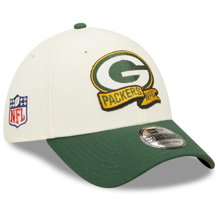 Green Bay Packers 2022 Sideline New Era Cream/Green- 39THIRTY 2-Tone Flex Hat