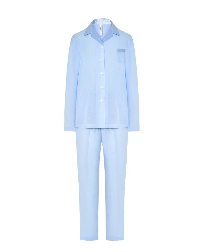 Pijama largo de mujer jacquard viscosa azul, chaqueta abierta con vivo de raso, botones, bolsillos de plastón