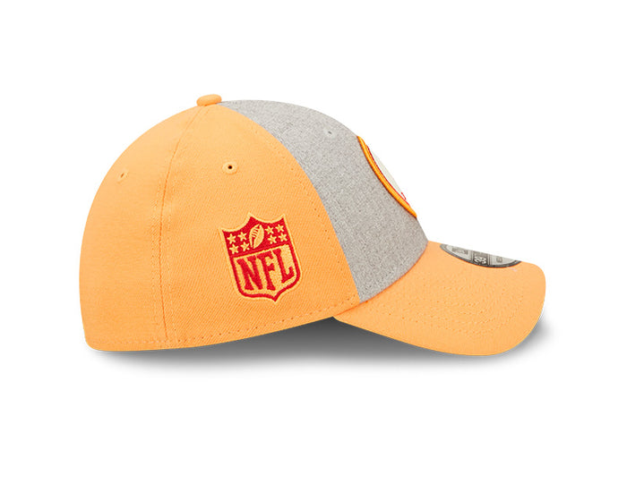 Tampa Bay Buccaneers New Era 2022 Sideline 39THIRTY Historic Flex Hat - Heathered Gray/Orange