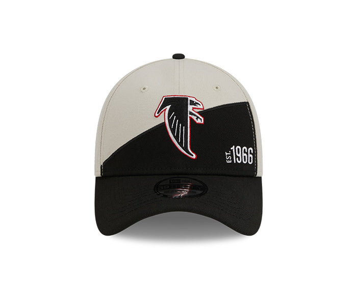 Atlanta Falcons New Era 2023 Historic Sideline 39THIRTY Flex Hat - Cream/Black