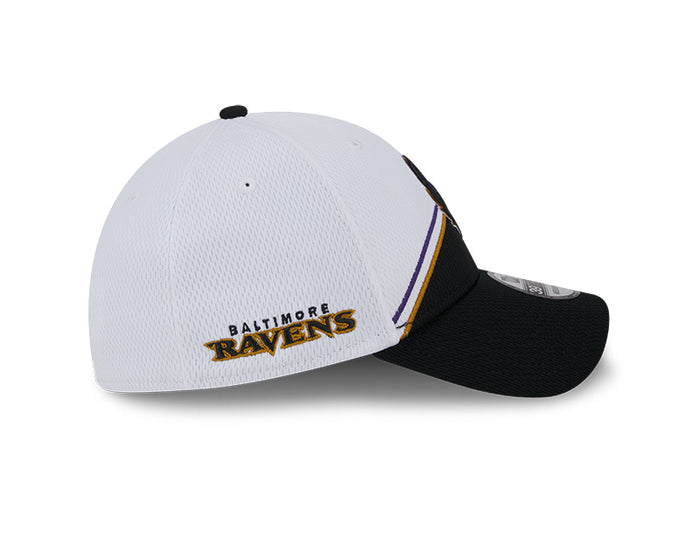 Baltimore Ravens New Era 2023 Sideline 39THIRTY Flex Hat - White/Black