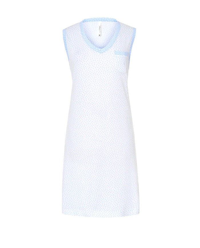 Camisón corto de mujer Lohe, tejido celeste estampado corazones, cuello pico y sin mangas.