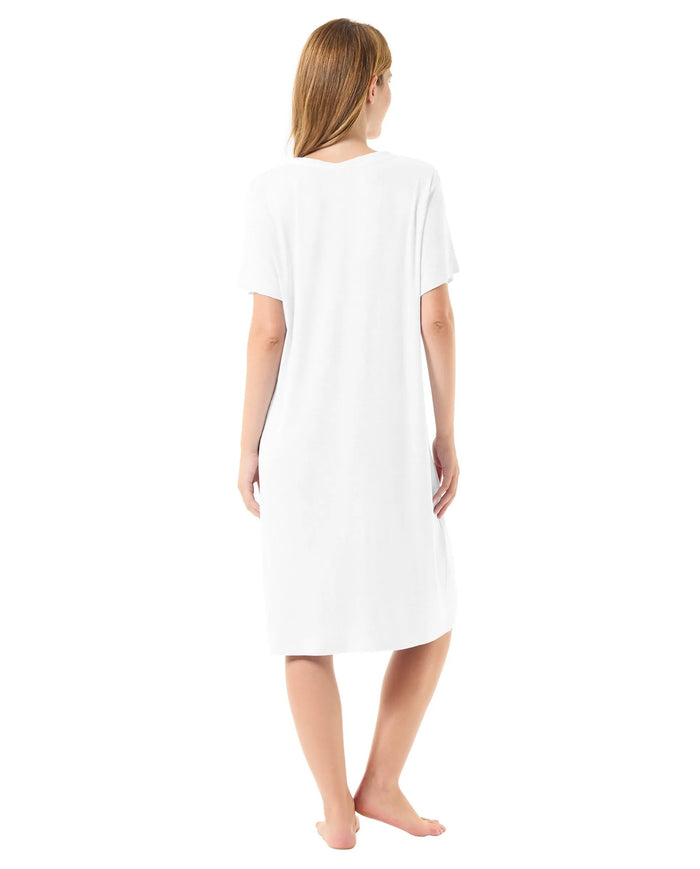 espalda de camisón lencero marfil de manga corta de punto lorzas
