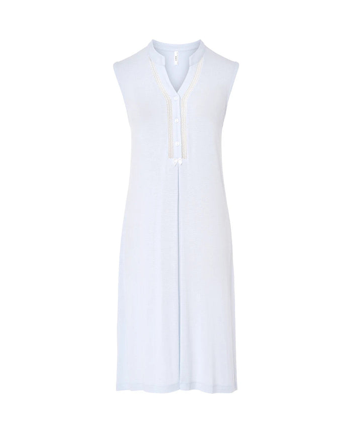 Camisón lencero celeste sin mangas cuello botones entredós y lacito