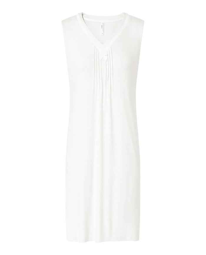 Camisón corto de mujer marfil, tejido punto, cuello pico con puntilla y lacito, sin mangas.