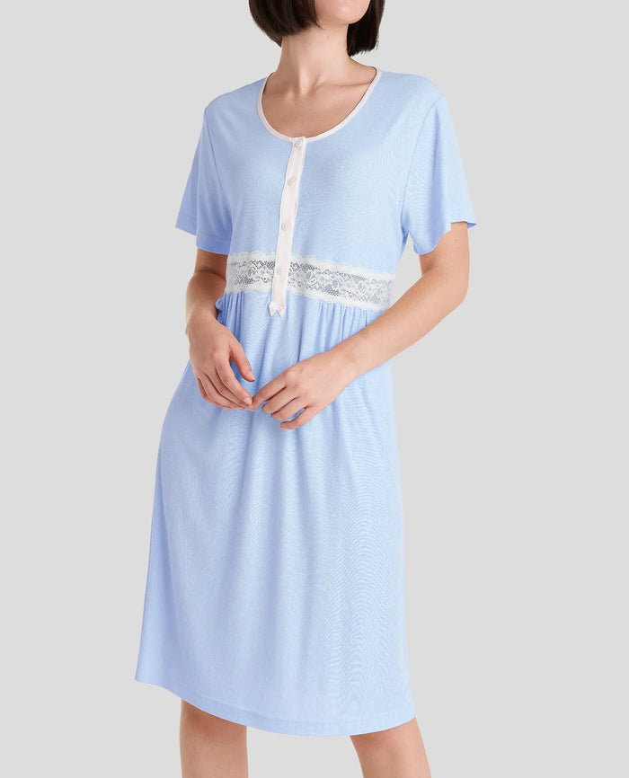 Camisola de verano canalé celeste con puntilla y manga corta