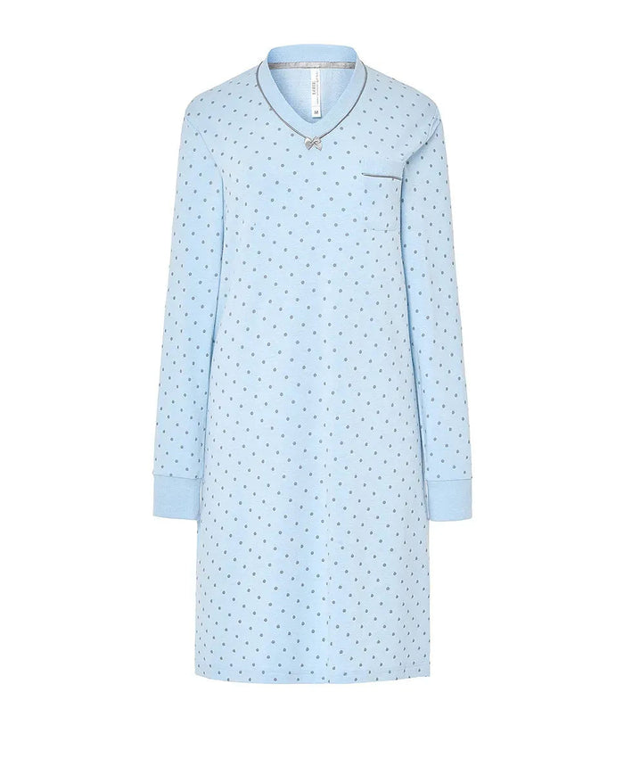 Camisón celeste manga larga en tejido vigoré con estampado de pequeños topos grises, escote en pico y puños elásticos