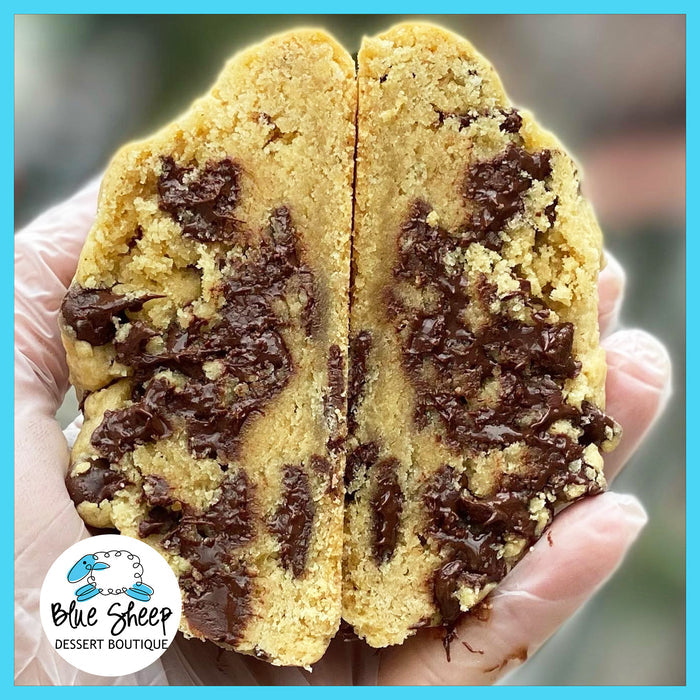 chocolate chip bomba cookies