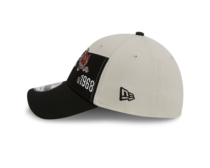Cincinnati Bengals New Era 2023 Historic Sideline 39THIRTY Flex Hat - Cream/Black