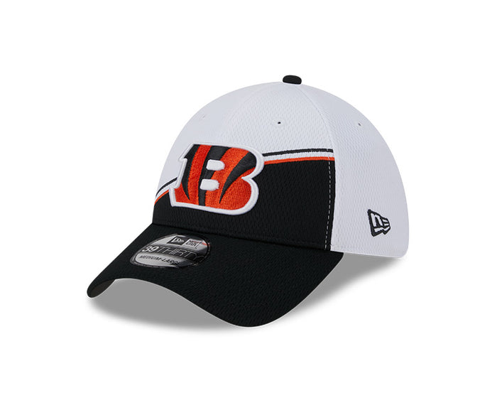 Cincinnati Bengals New Era 2023 Sideline 39THIRTY Flex Hat - White/Black