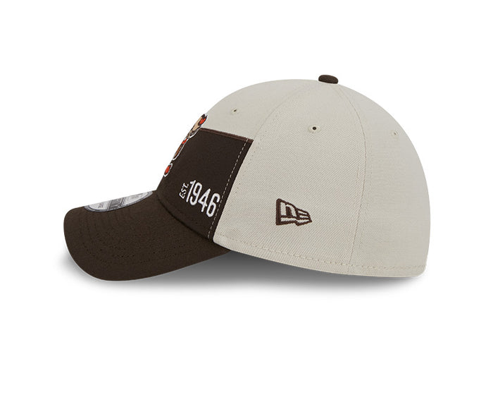 Cleveland Browns New Era 2023 Historic Sideline 39THIRTY Flex Hat - Cream/Brown