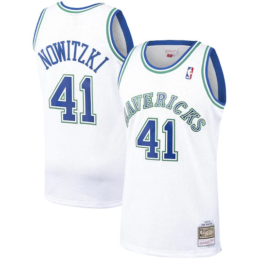Dirk Nowitzki #41 Dallas Mavericks Mitchell & Ness 1998-99 Hardwood Classic Swingman Jersey - White