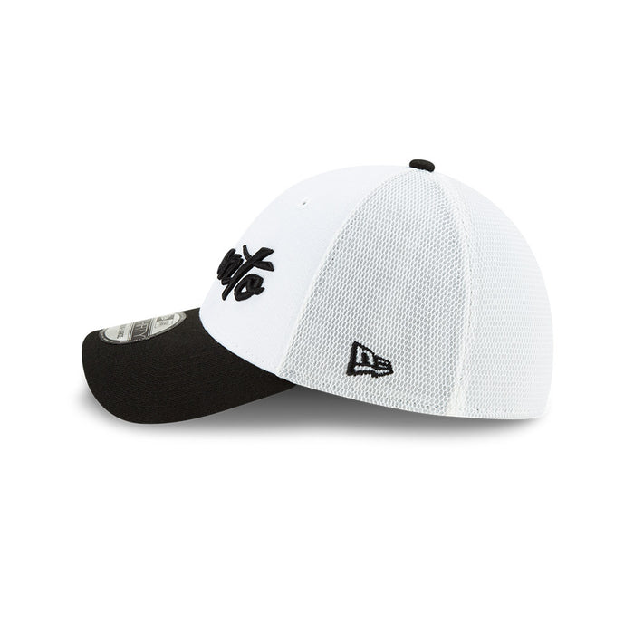 Earned Not Given Toronto Raptors 39Thirty Holiday Edition CS19 White/Black New Era FlexFit