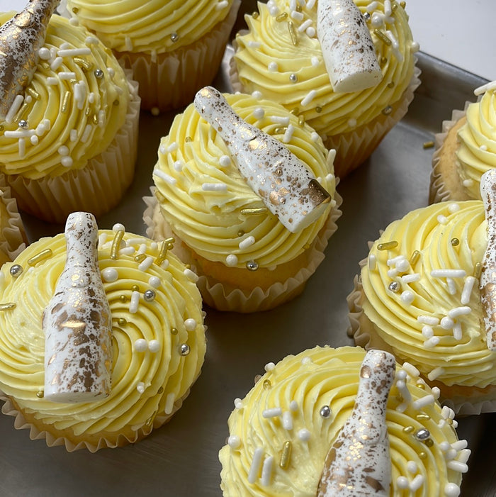 giggle juice cocktail cupcake