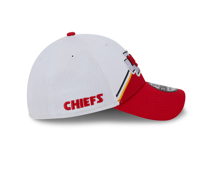 Kansas City Chiefs New Era 2023 Sideline 39THIRTY Flex Hat - White/Red