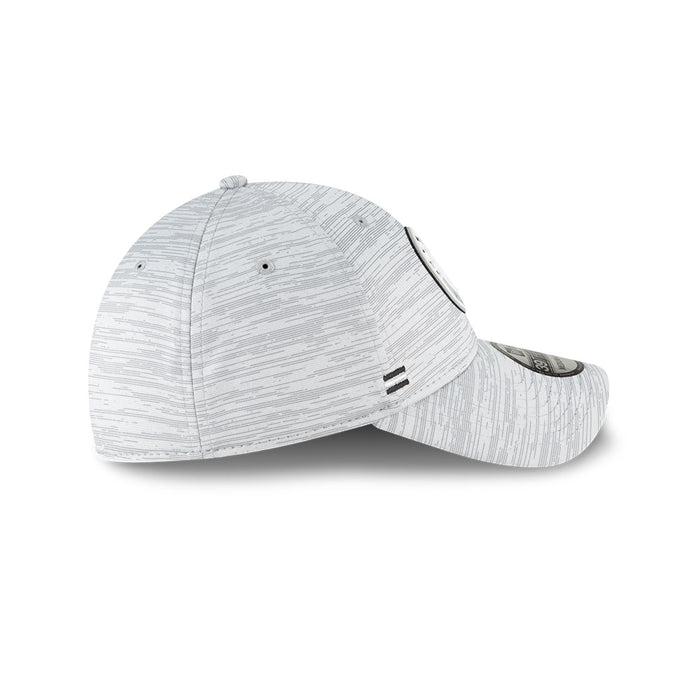 Las Vegas Raiders Official NFL 2020 Fall Sideline 39Thirty Stretch Fit Hat