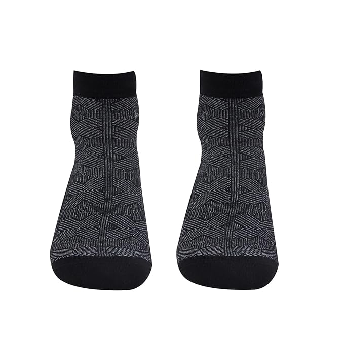 Men’s Geometric Pattern Ankle Sock - (Black)