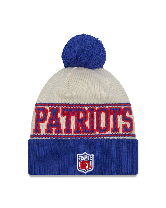 New England Patriots New Era 2023 Sideline Historic Pom Cuffed Knit Hat - Cream/Blue