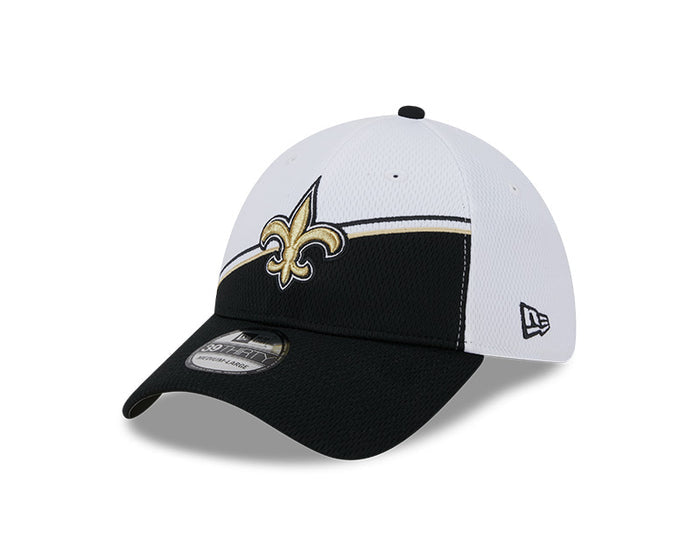 New Orleans Saints New Era 2023 Sideline 39THIRTY Flex Hat - White/Black