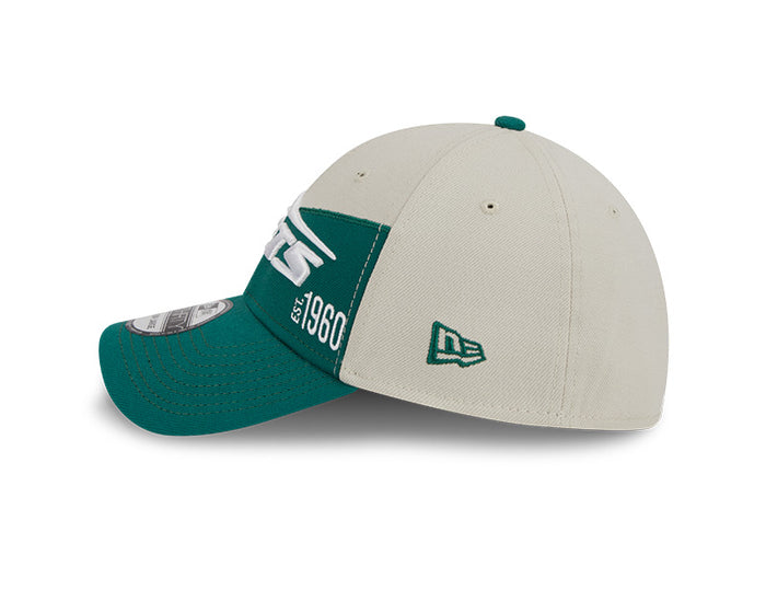 New York Jets New Era 2023 Historic Sideline 39THIRTY Flex Hat - Cream/Green