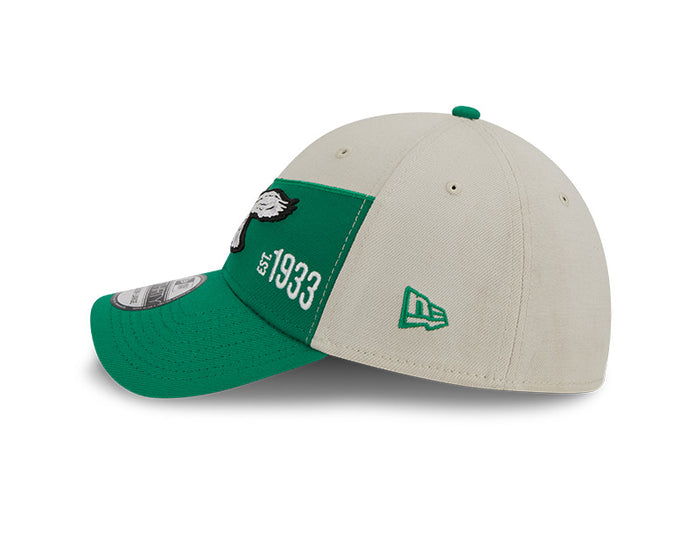 Philadelphia Eagles New Era 2023 Historic Sideline 39THIRTY Flex Hat - Cream/Green