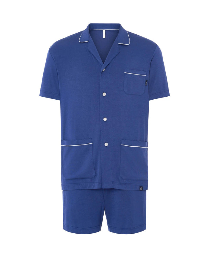 Pijama corto de hombre modal azul marino abierto con botones, manga corta, bolsillos plastón delanteros y detalles de vivo
