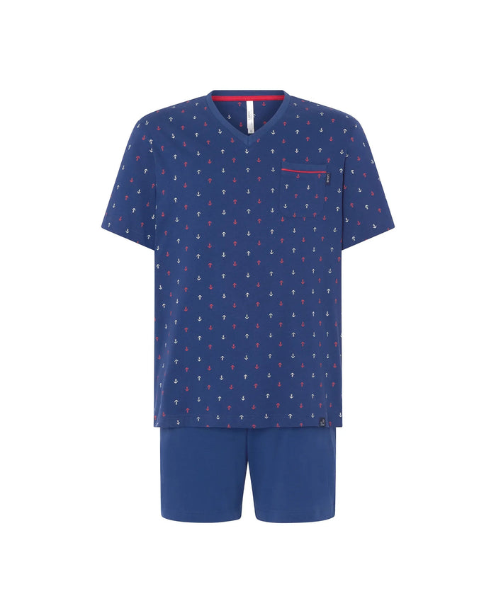 Pijama corto de hombre Lohe, top marino de anclas, cuello pico, bolsillo pecho y pantalón corto liso.