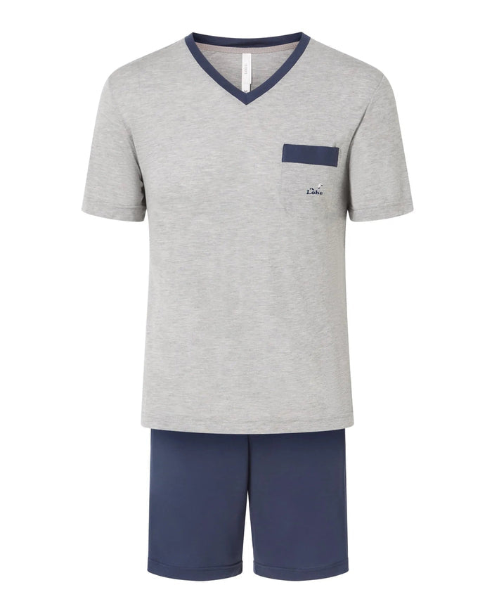Pijama corto de hombre, tejido liso, chaqueta cuello pico manga corta gris, pantalón corto marino.