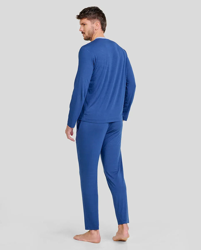 Vista de espaldas de pijama modal azul marino de hombre para invierno
