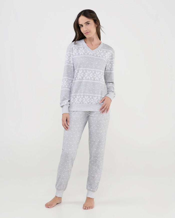 Pijama mujer invierno largo gris estampado estrellas de nieve