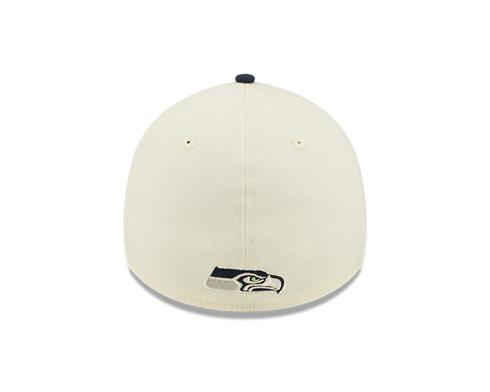 Seattle Seahawks 2022 Sideline New Era Cream/Navy - 39THIRTY 2-Tone Flex Hat