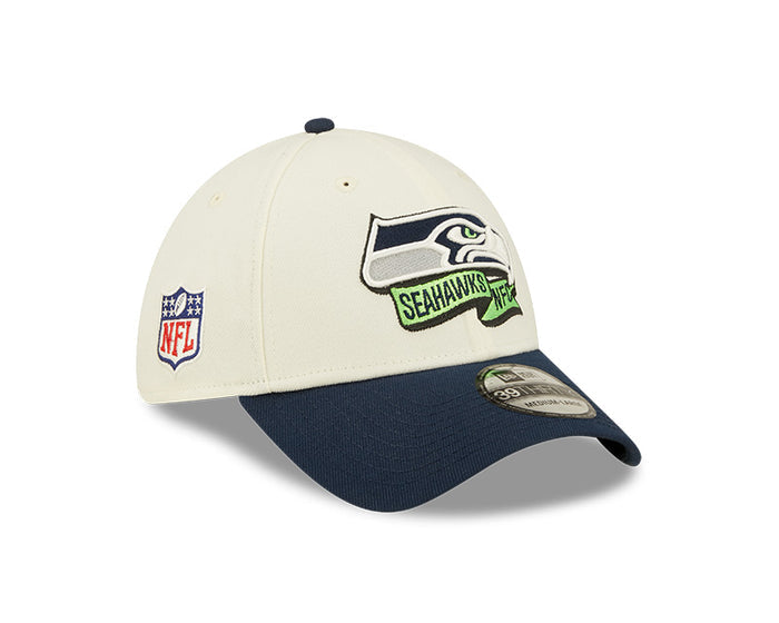 Seattle Seahawks 2022 Sideline New Era Cream/Navy - 39THIRTY 2-Tone Flex Hat