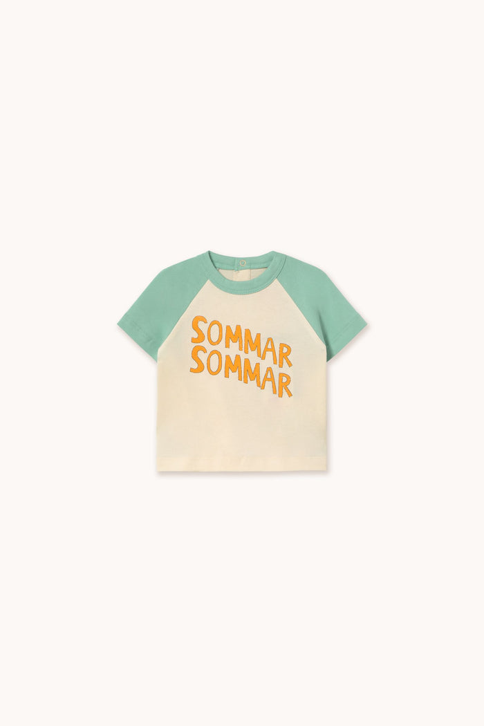 Sommar Graphic Baby Tee in Light Cream/Washed Emerald