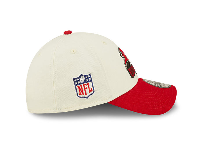 Tampa Bay Buccaneers 2022 Sideline New Era Cream/Red - 39THIRTY 2-Tone Flex Hat