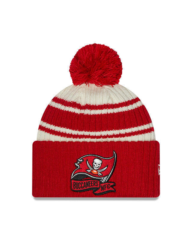 Tampa Bay Buccaneers New Era 2022 Sideline - Sport Cuffed Pom Knit Hat - Cream/Red