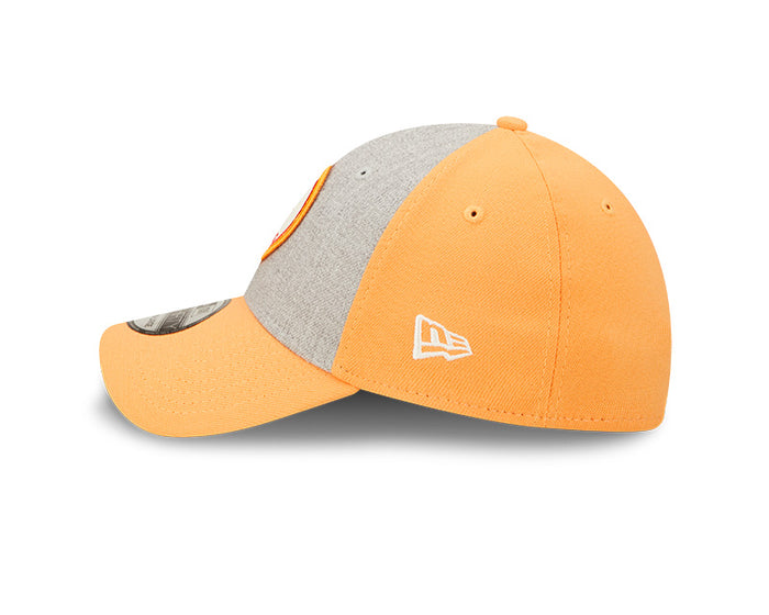 Tampa Bay Buccaneers New Era 2022 Sideline 39THIRTY Historic Flex Hat - Heathered Gray/Orange