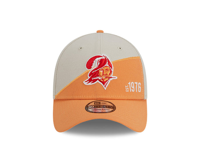 Tampa Bay Buccaneers New Era 2023 Historic Sideline 39THIRTY Flex Hat - Cream/Yellow