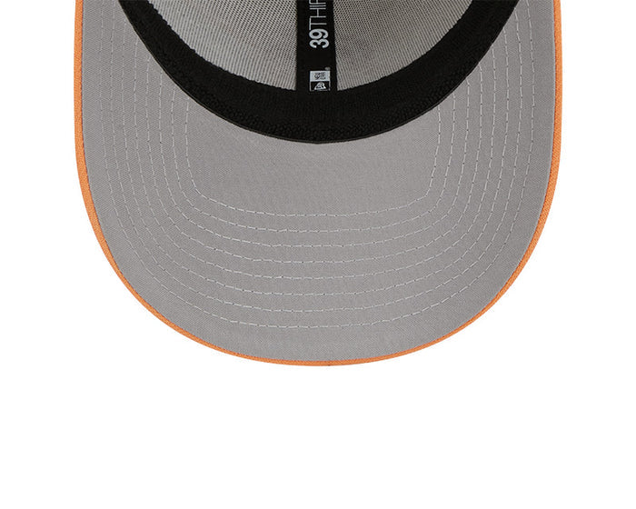 Tampa Bay Buccaneers New Era 2023 Historic Sideline 39THIRTY Flex Hat - Cream/Yellow
