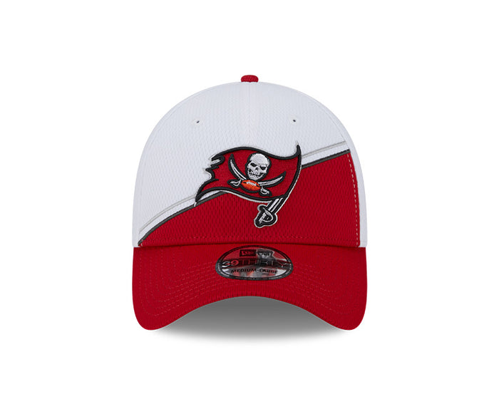 Tampa Bay Buccaneers New Era 2023 Sideline 39THIRTY Flex Hat - White/Red