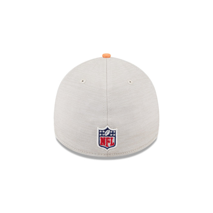 Tampa Bay Buccaneers New Era 2024 Sideline Historic 39THIRTY Flex Hat - Stone/ Orange