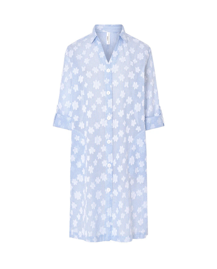 Vestido de baño de mujer corto con manga abierto con botones y cuello pico, dibujo flocado flores y bolsillos laterales.