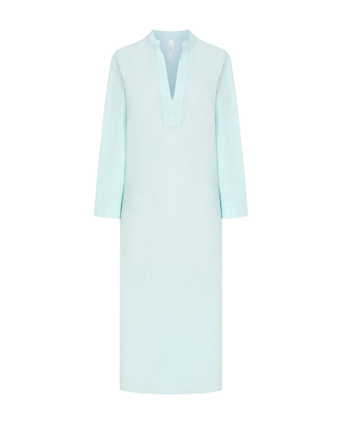 Vestido largo de mujer Lohe, tejido plana viscosa lino liso, abertura con tirilla, aberturas laterales y manga larga.