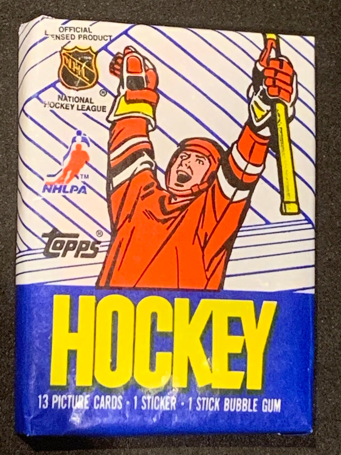 VINTAGE 1989-90 Topps Hockey NHL Trading Cards - 1 pack /13 cards