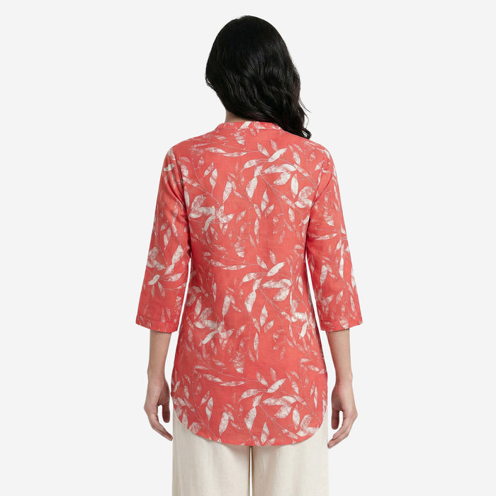 Women Floral Printed Short Kurti – Stylish & Comfortable (Dk.Peach)